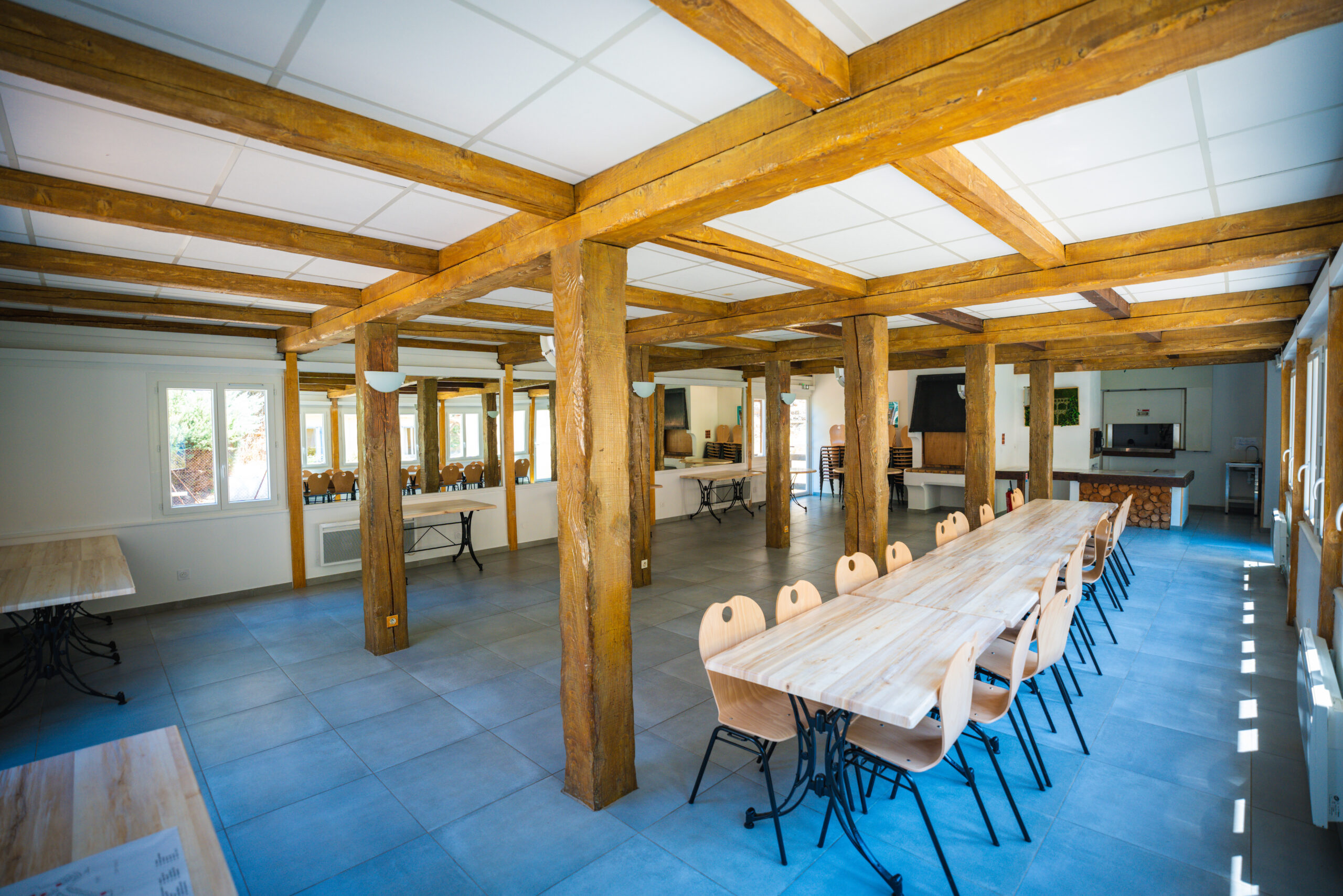 Le restaurant à la baume villa vacances à lé roque d'anthéron Le restaurant à la baume villa vacances à lé roque d'anthéron