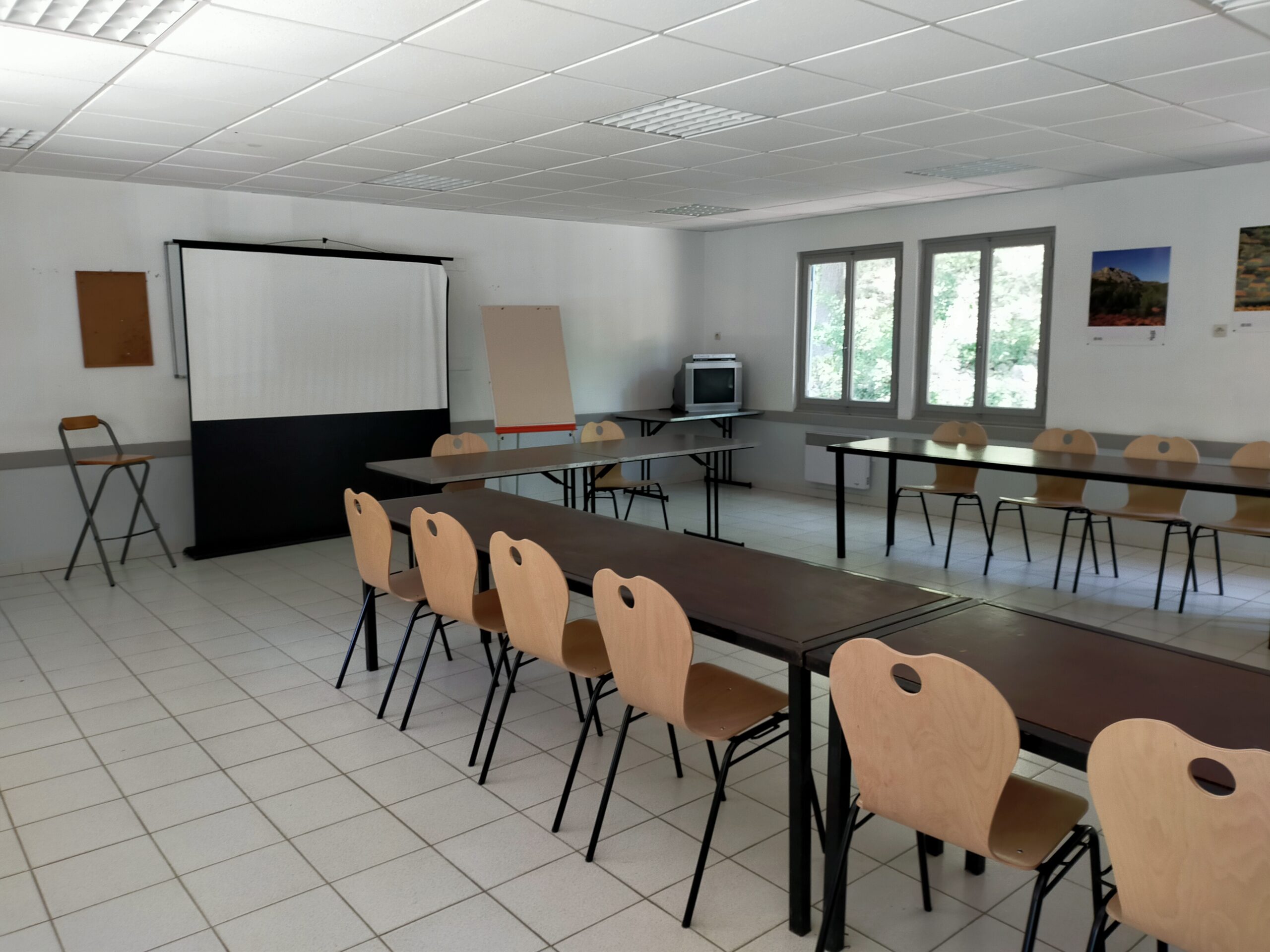 Salle de réunion à la baume village vacances, la roque d'anthéron