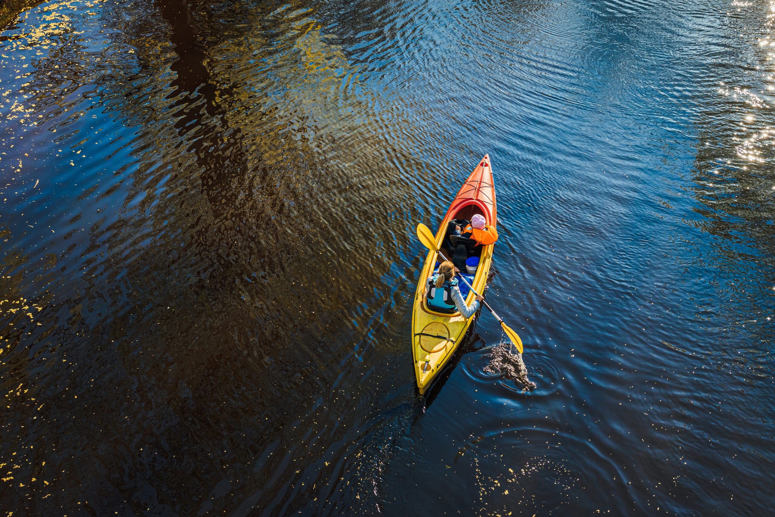 Canoë-Kayak sur la Durance – Lauris, à 15 min de La Baume Descente de la Durance en canoë-kayak à Lauris, activité familiale à 15 minutes de La Baume